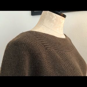 Short Sleeve Taupe Banana Republic Sweater